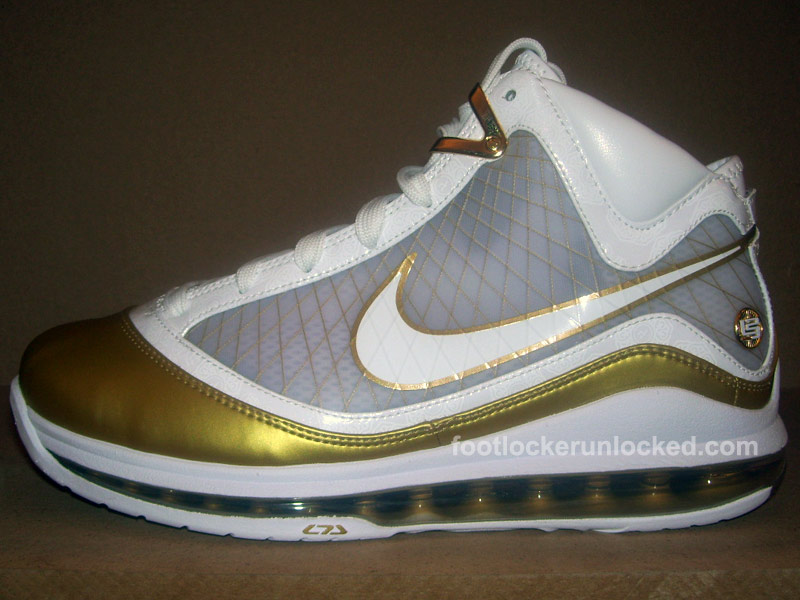 lebron-vii-china-moon-11 lebron-vii-china-moon-11