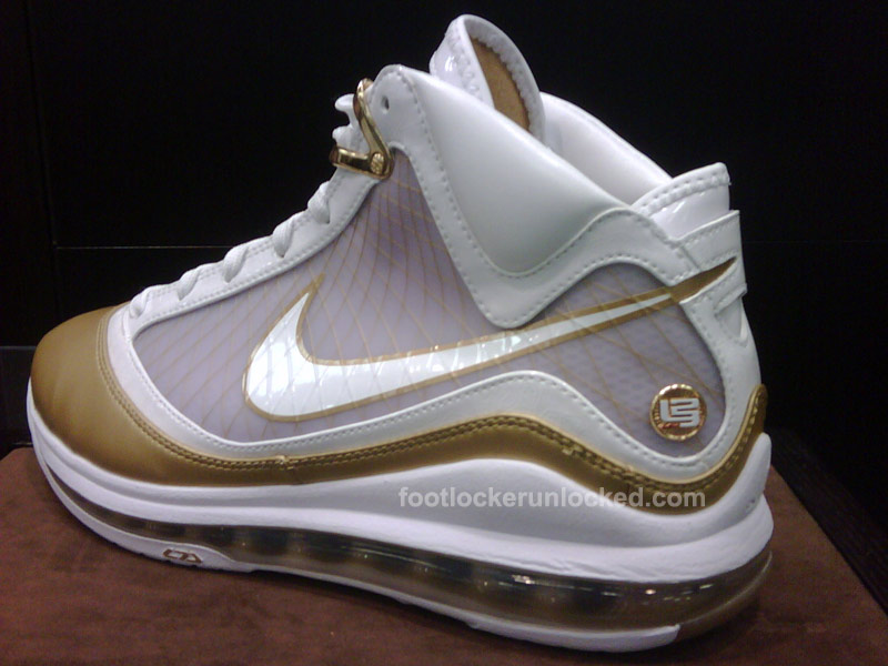 lebron-vii-china-moon-4 lebron-vii-china-moon-4