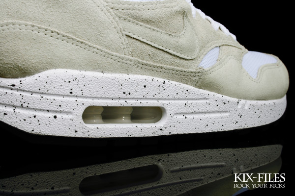 nike-wmns-air-max-1-suede-beet-7