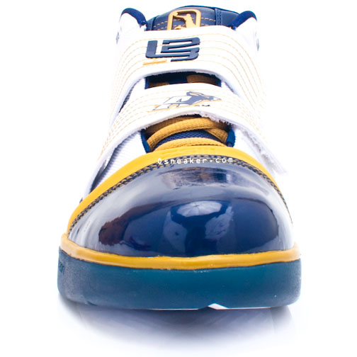 nike-zoom-lebron-soldier-III-3-akron-02