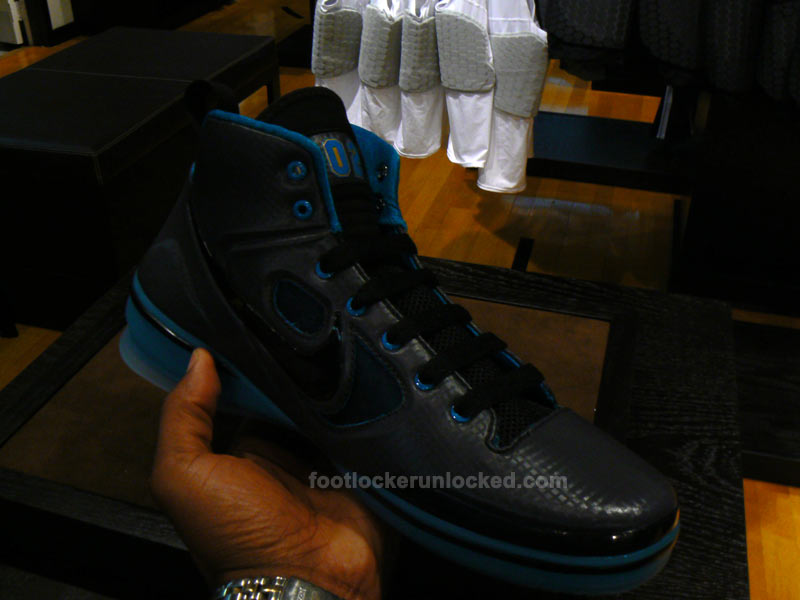 nike-zoom-skyposite-202-3 nike-zoom-skyposite-202-3