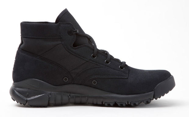 uniform-experiment-nike-soph-special-force-boots-bag-2