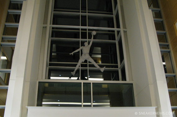 Site line sekvens skab Inside the Michael Jordan Building - SneakerNews.com