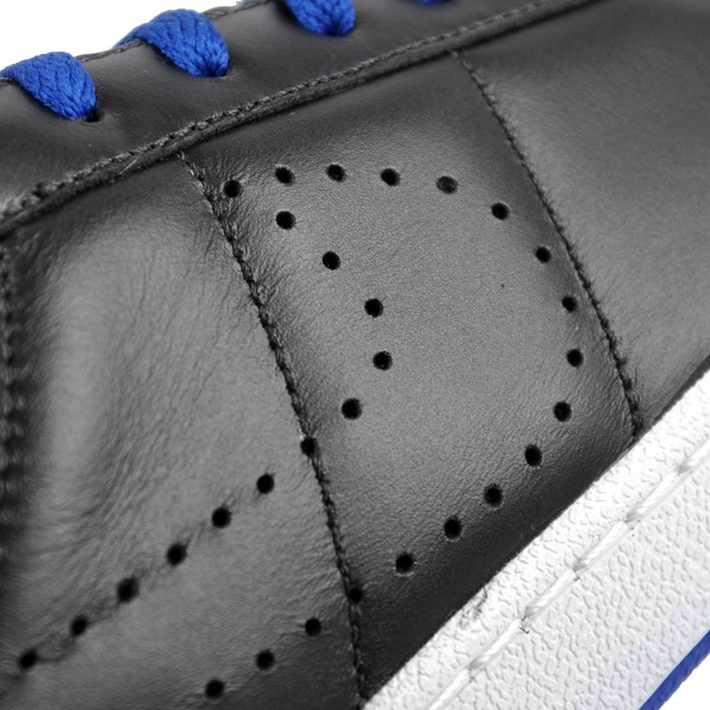 Nike-Air-Zoom-Tennis-Classic-ND-Black-Hyper-Blue-2