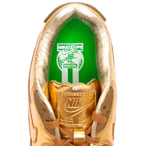 air-max-90-gold-foil-07