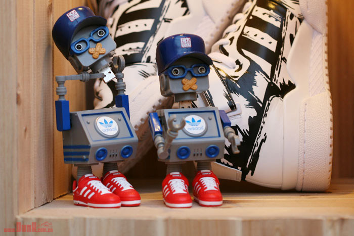 clot-dj-tommy-adidas-usb-robot-toy-05 clot-dj-tommy-adidas-usb-robot-toy-05