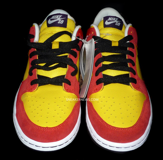 Nike Dunk Low SB - Midwest Gold - Red 