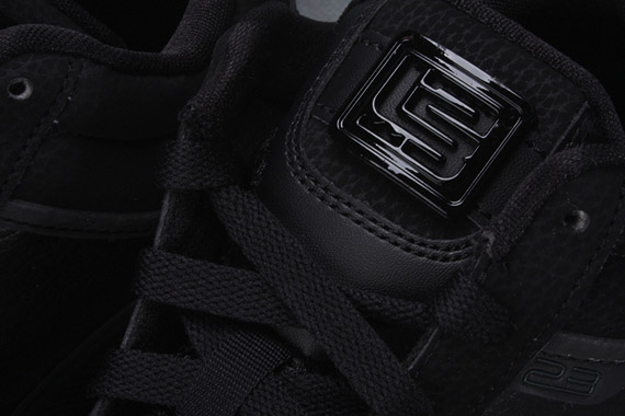 Nike Zoom LBJ Ambassador II - Black - Anthracite