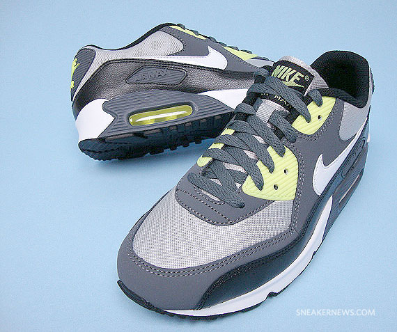 nike air max 90 gs grey yellow 01