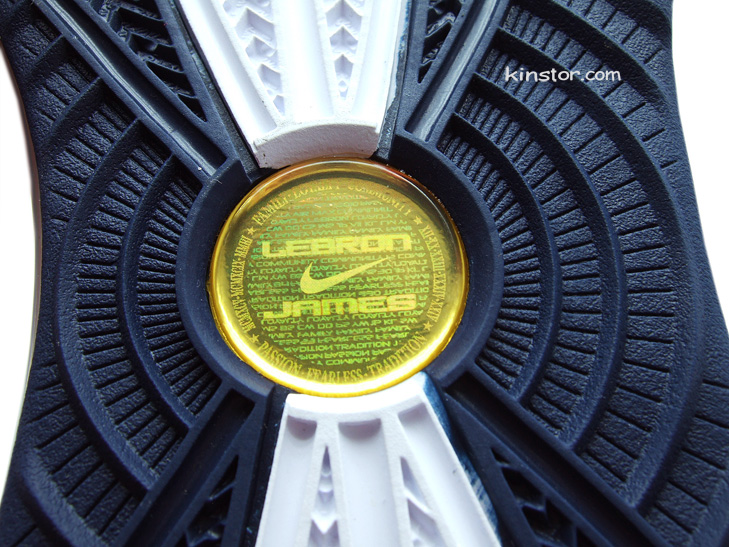 nike-lebron-7-midnight-navy-01 nike-lebron-7-midnight-navy-01