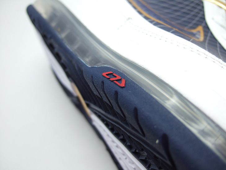 nike-lebron-7-midnight-navy-03 nike-lebron-7-midnight-navy-03