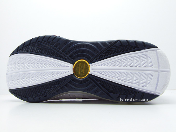 nike-lebron-7-midnight-navy-05 nike-lebron-7-midnight-navy-05