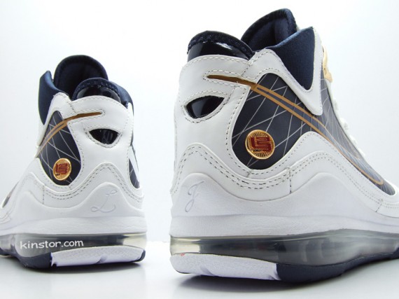 Nike Air Max Lebron VII - Midnight Navy - Detailed Images + Release Info