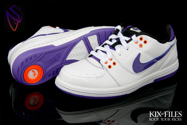 nike-steve-nash-cradle-rock-home-2