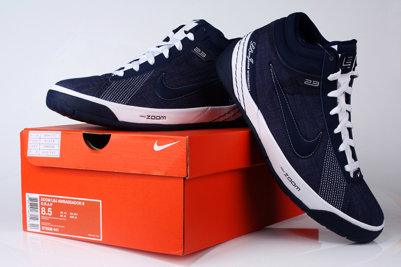 nike-zoom-lebron-ambassador-2-gr-navy-white-2-09