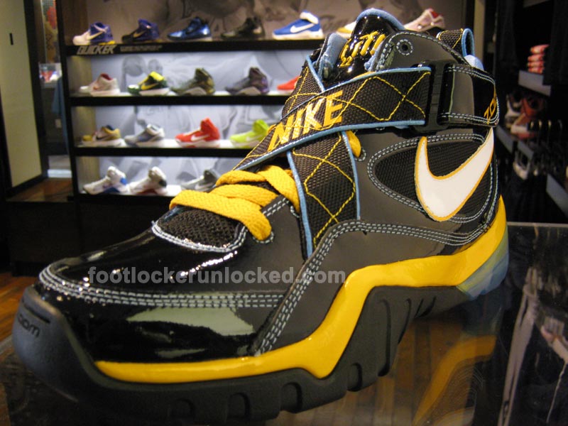 nike-zoom-sharkalaid-rudy-gay-2