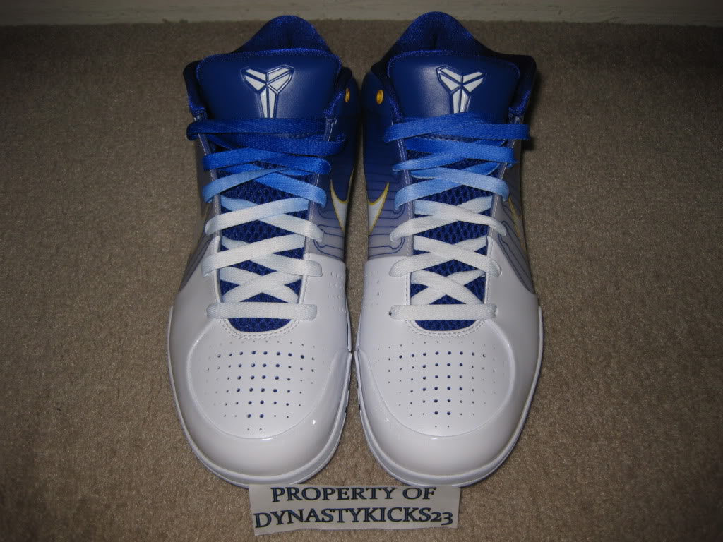 zoom-kobe-4-home-gradient-02