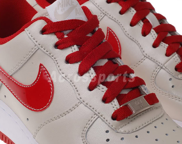 Nike Womens Air Force 1 - Birch / Beet