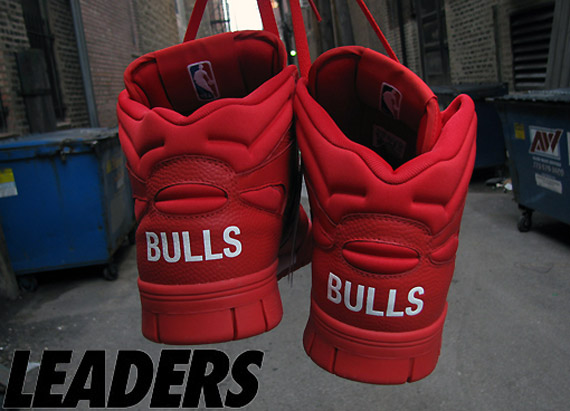 Duquesa A veces a veces idiota adidas Phantom II - Chicago Bulls Edition - SneakerNews.com