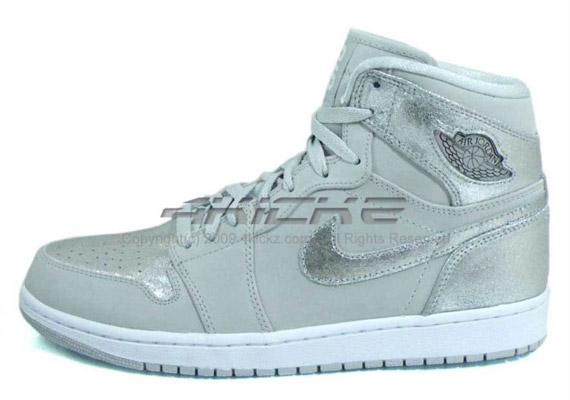 Air Jordan 1 Retro High - Silver Anniversary - Available on eBay ...