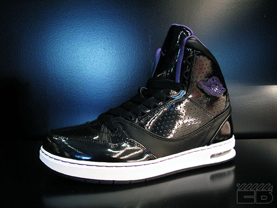 Jordan Classic '91 - Black Patent - Purple - Available