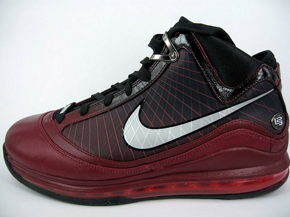 Nike Air Max Lebron 7 “Cleveland Cavaliers” 2009 Release, Men Size 12