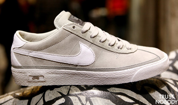 nike-sb-fluff-bruin-closer-2