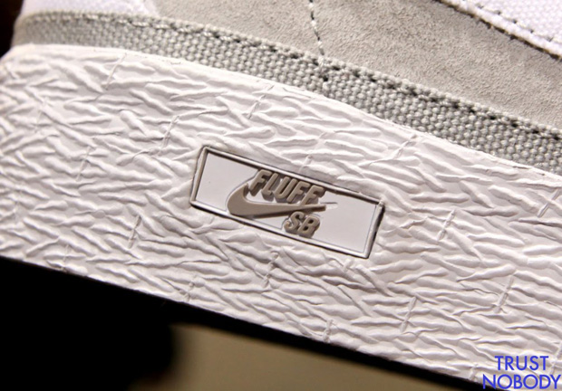 Fluff x Nike SB Bruin – Detailed Images