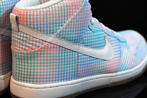 nike-sportswear-gingham-dunk-hi-4 nike-sportswear-gingham-dunk-hi-4