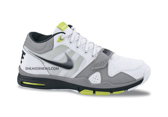 nike-trainer-1.2-2010-01