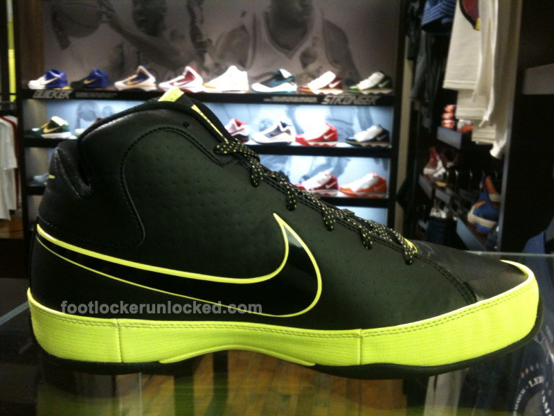 nike-zoom-hustle-electrolime-4 nike-zoom-hustle-electrolime-4