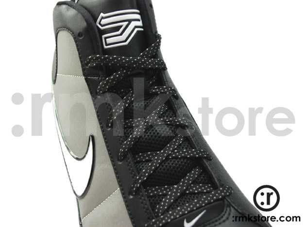 nike-zoom-hustle-tony-parker-blk-silver-00 nike-zoom-hustle-tony-parker-blk-silver-00