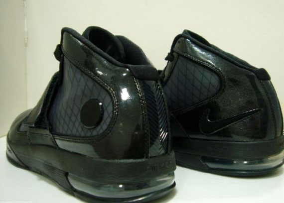 Nike Air Max LeBron Soldier IV - Black - Sample