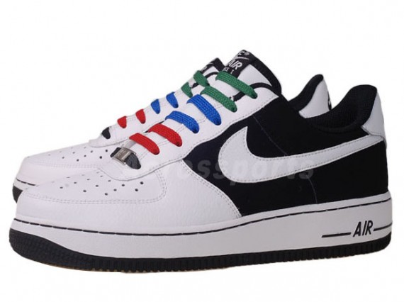Nike Air Force 1 GS – White / Black – Detailed Images