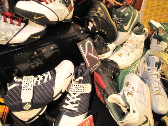 K-Pals 2010 sneaker pelle Exhibit Recap – LeBron & Kobe Collections