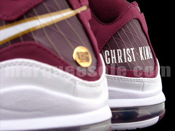 Nike Air Max LeBron VII (7) – Christ The King – First Look