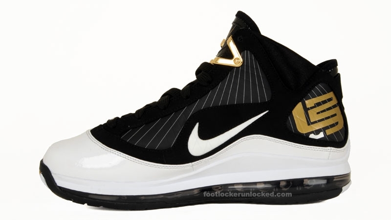 Air_Max_LeBron_VII_whiteblackgold__3_