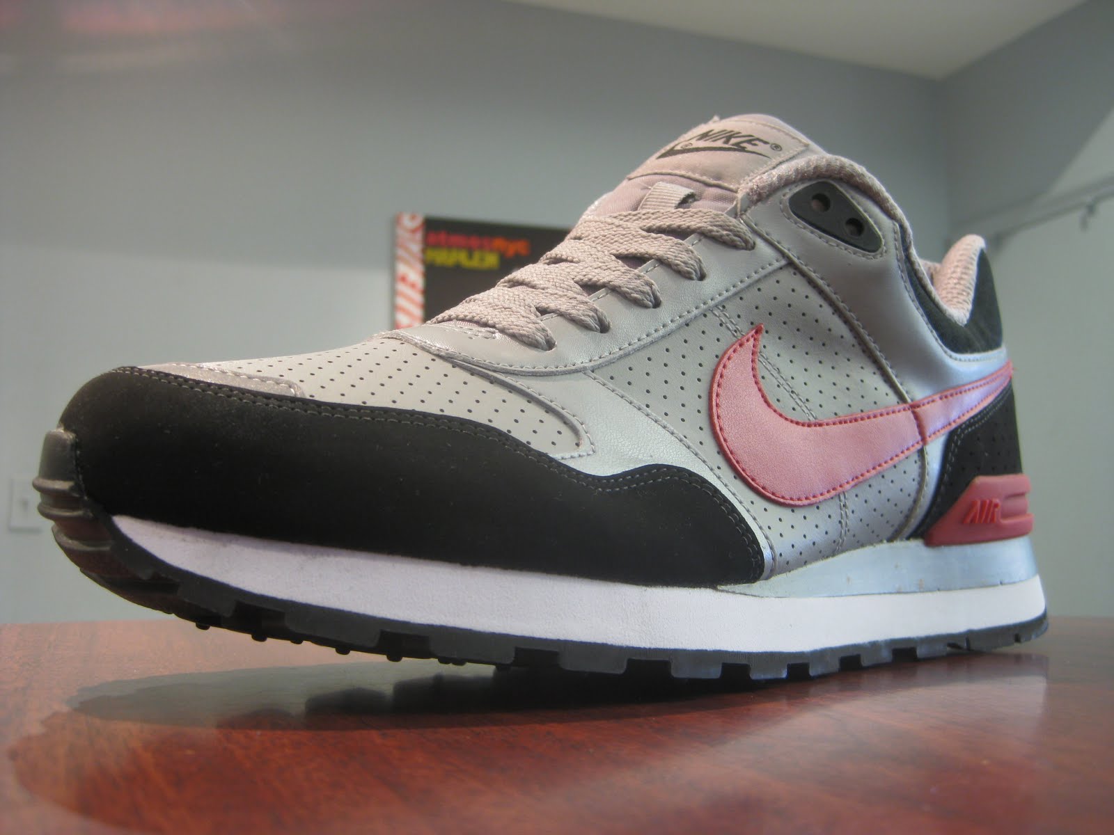Nike MS78 LE - Grey - Black - Red - White