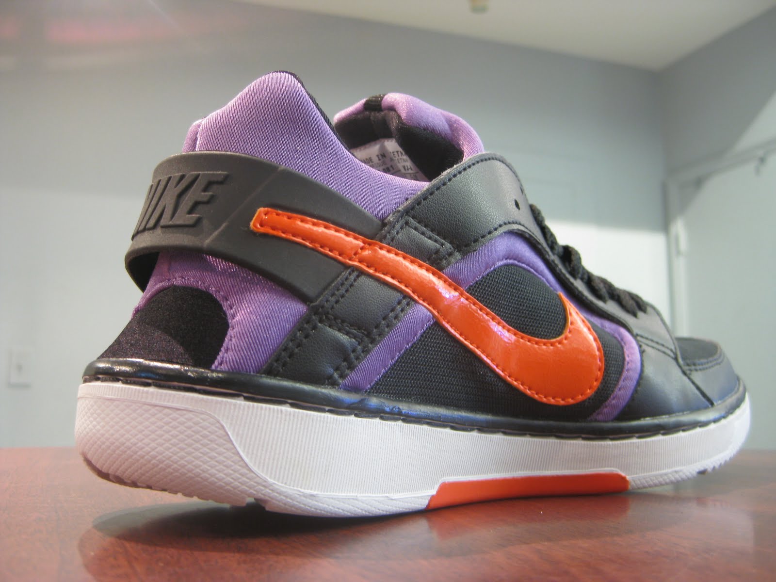 Nike WMNS Huarache Dance – Black – Orange – Purple