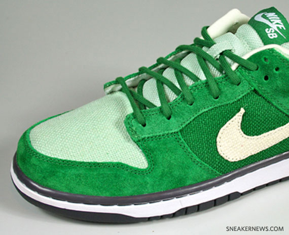Nike Dunk Low SB - St. Patty's Day - March 2010 Quickstrike