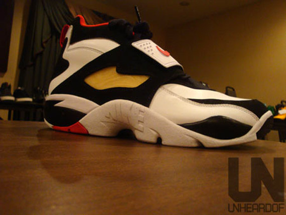 Nike Air Diamond Turf – Fall 2010