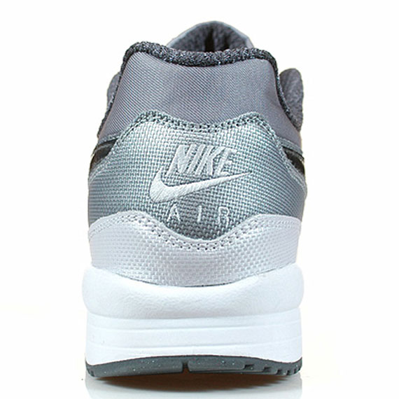 Nike Air Max Light - Grey - Silver - SneakerNews.com