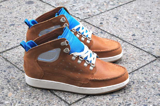 solebox-lacoste-10789-boots-black-brown-2