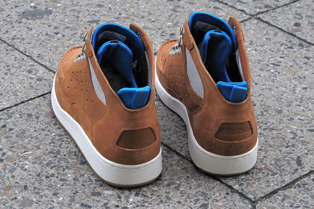 solebox-lacoste-10789-boots-black-brown-4