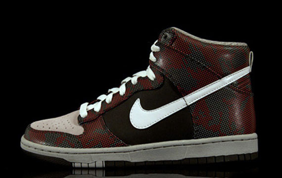 Nike WMNS Dunk High Skinny - Red Leds