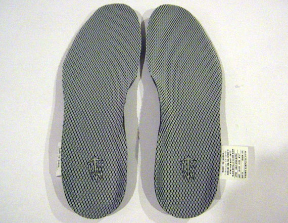 Nike HTM2 Run Boot Sample - Available on eBay - SneakerNews.com