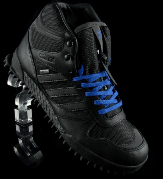 adidas-beckham-marathon-tr-mid-gore-tex-01-570x626