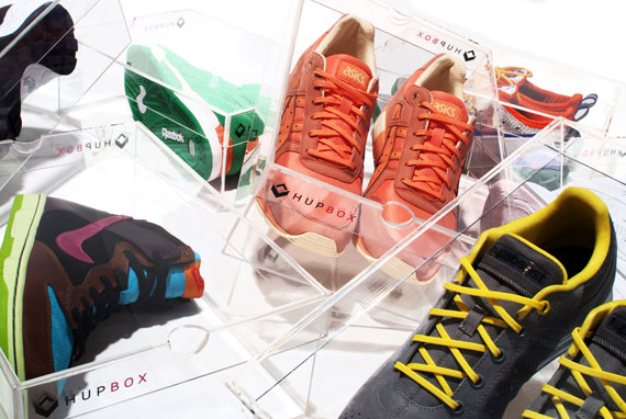 HUPBOX - The Clear Shoebox