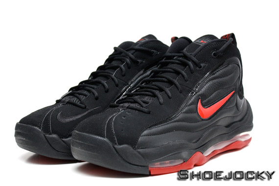 nike-air-total-max-uptempo-black-red-03