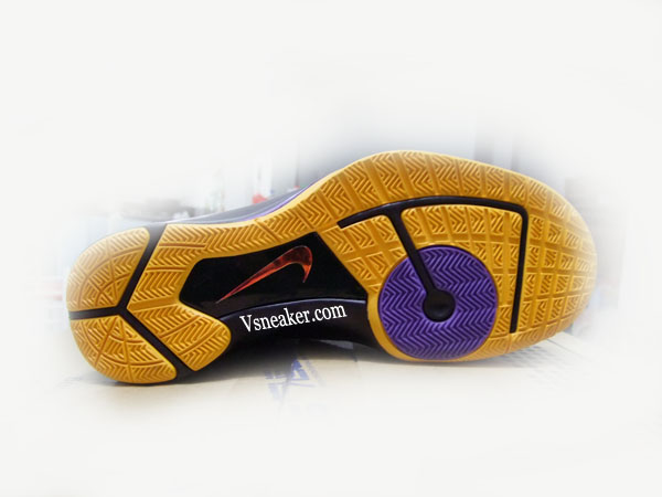 nike-hyperdunk-2010-los-angeles-lakers-1